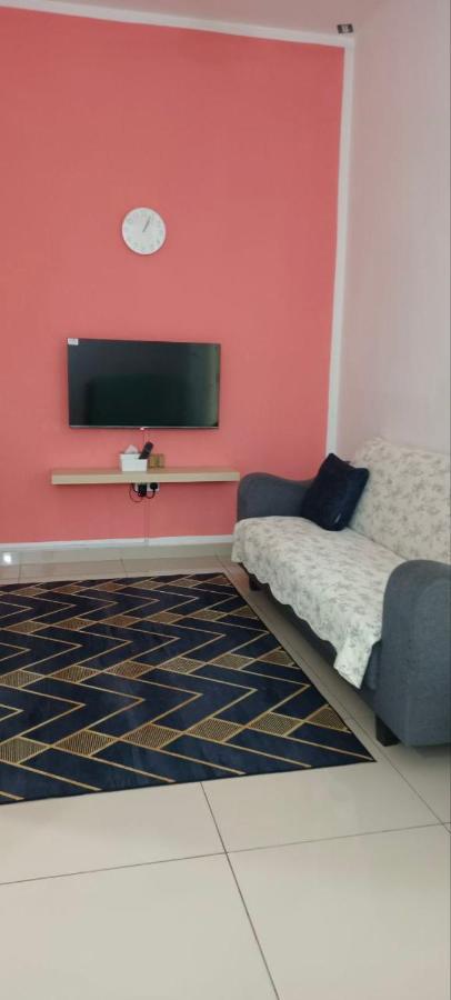 Homestay Dtepian Bayu Bandar Seri Impian Kluang Exterior photo
